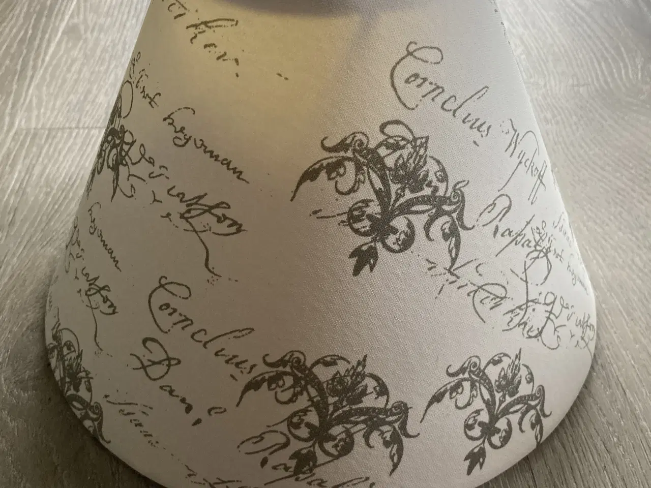 Billede 2 - 2 stk. Lene Bjerre lampeskærme 