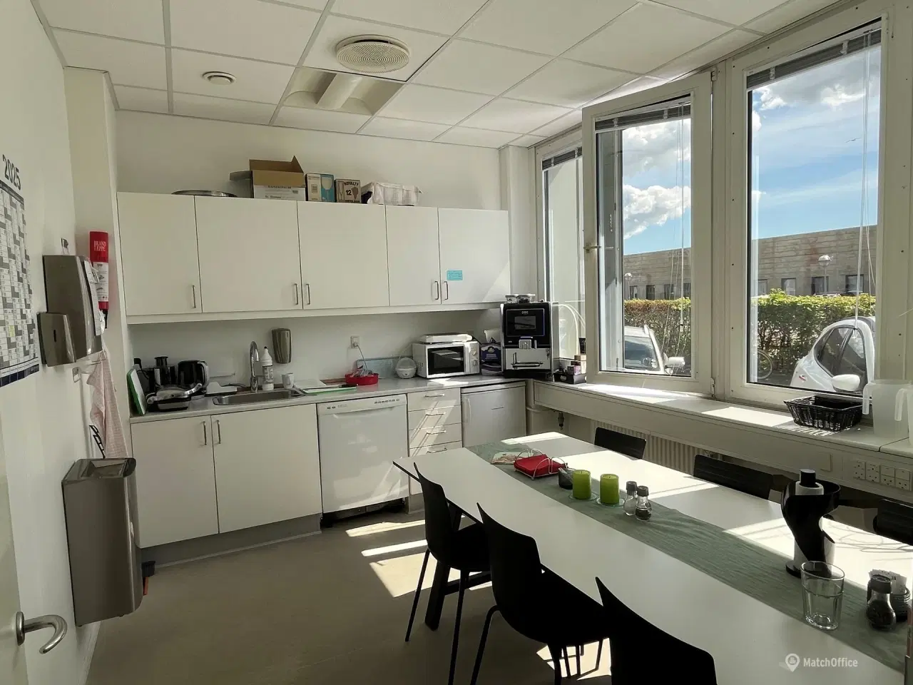 Billede 15 - Fint kontorlejemål med egne faciliteter