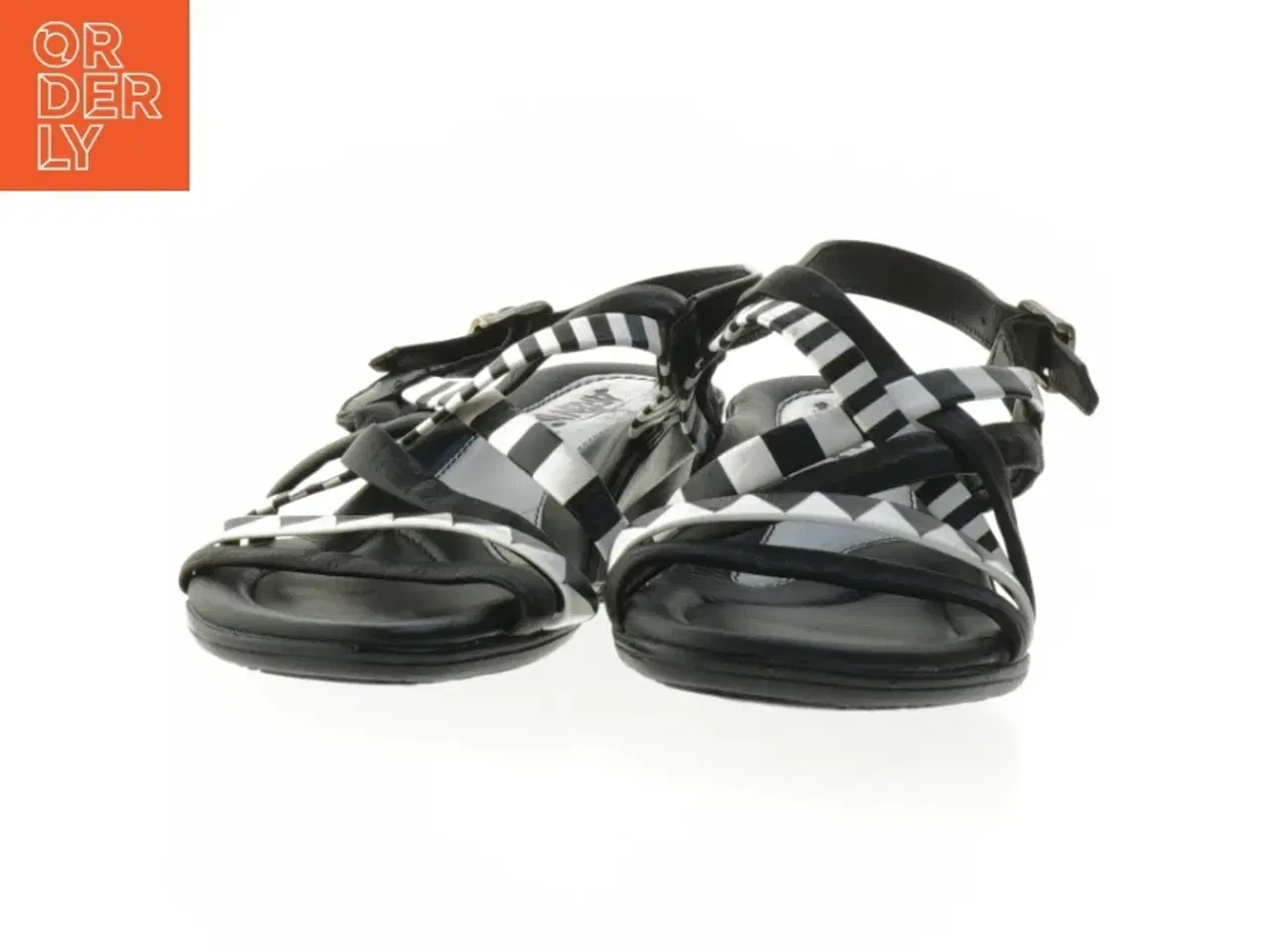 Billede 3 - Ubrugt Sandal med hæl, størrelse 36 fra Arriva (str. 36 )