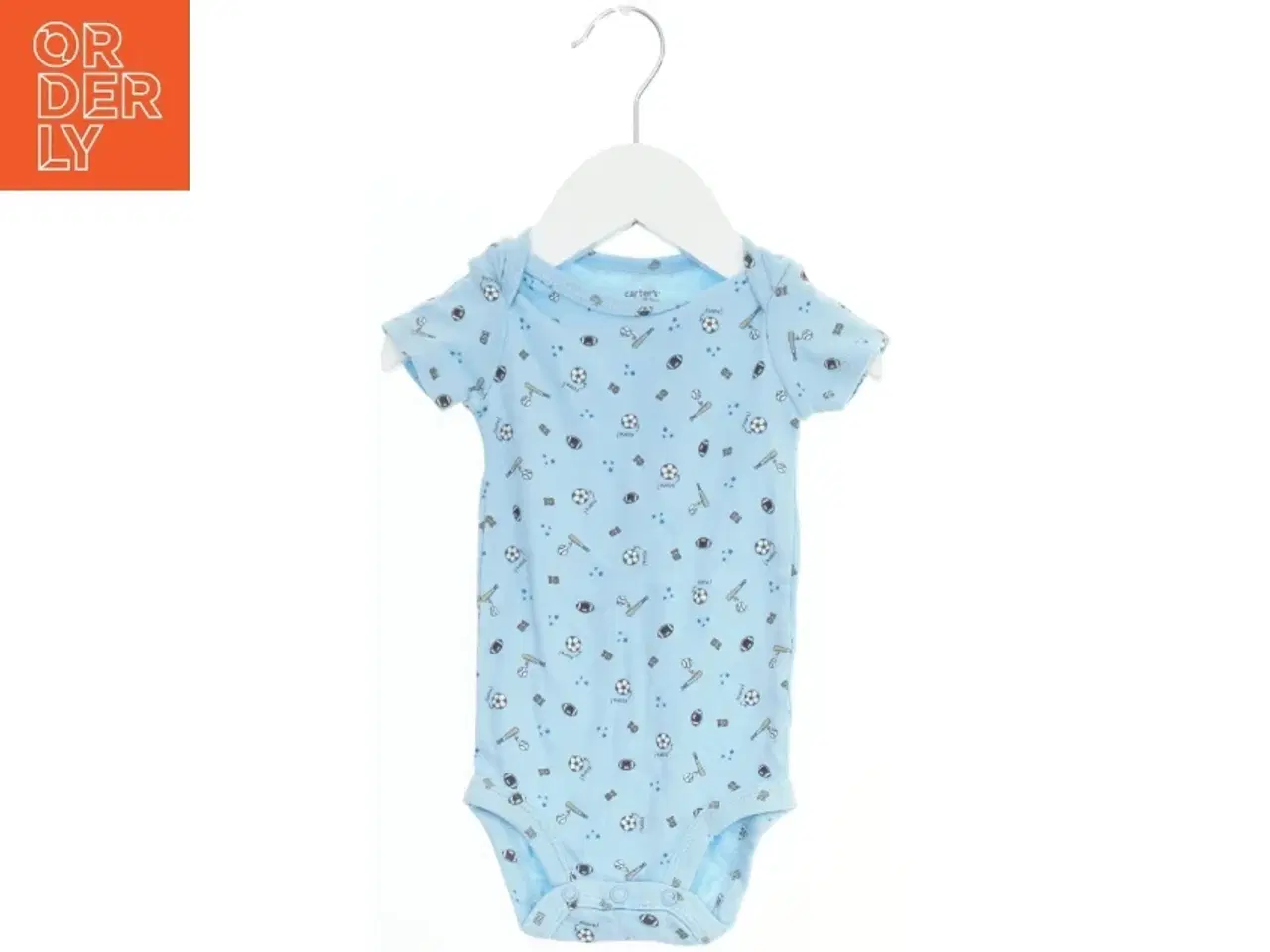 Billede 1 - Lyseblå bodystocking med sport print fra Carter’s (str. 62)