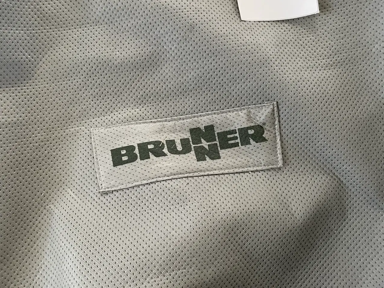 Billede 2 - Cover Brunner campingvogn eller bil