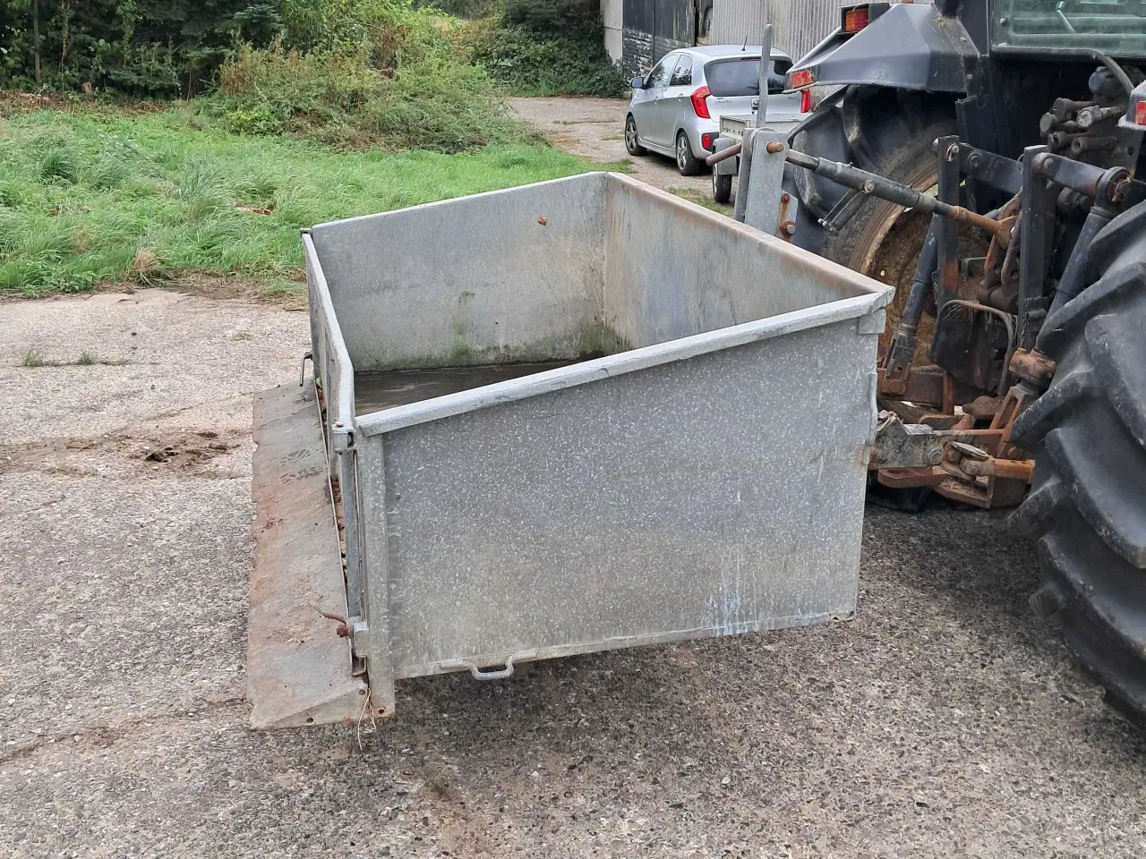 Billede 3 - Sluf Bagmonteret kasse