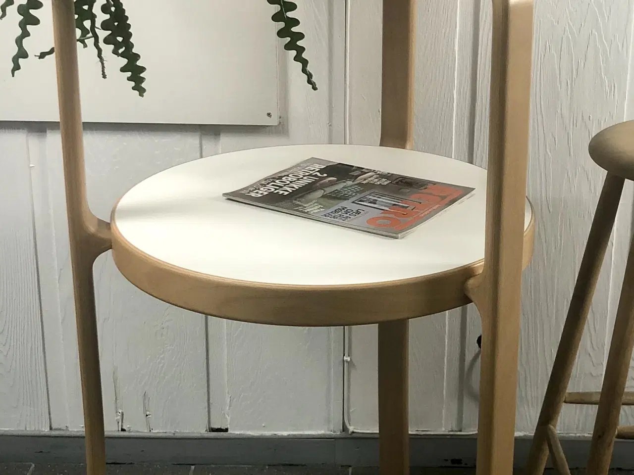 Billede 4 - Rundt bord Magnus Olesen