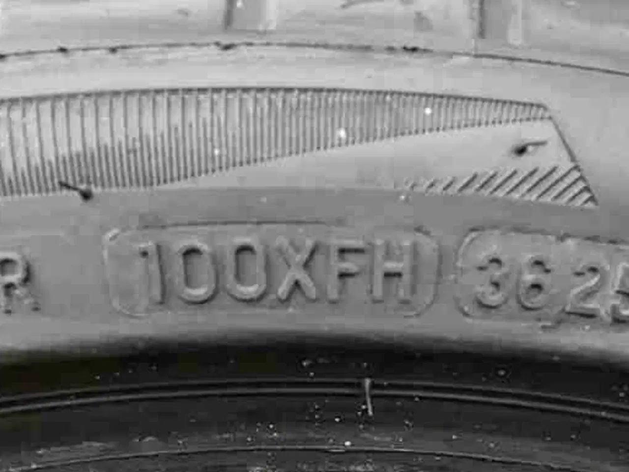 Billede 1 - Bridgestone sommerdæk 215/45R20 95H ekstra load