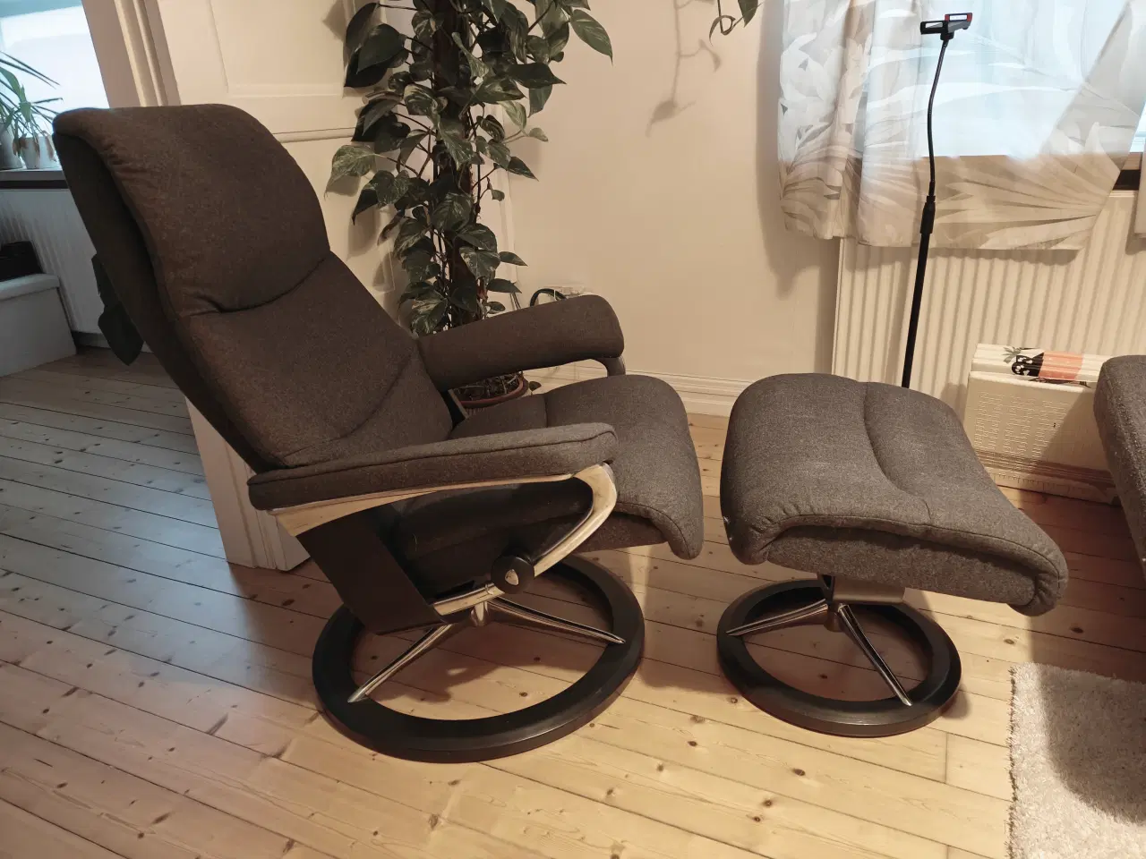 Billede 2 - Stressless View Signature (Small) - grå stof