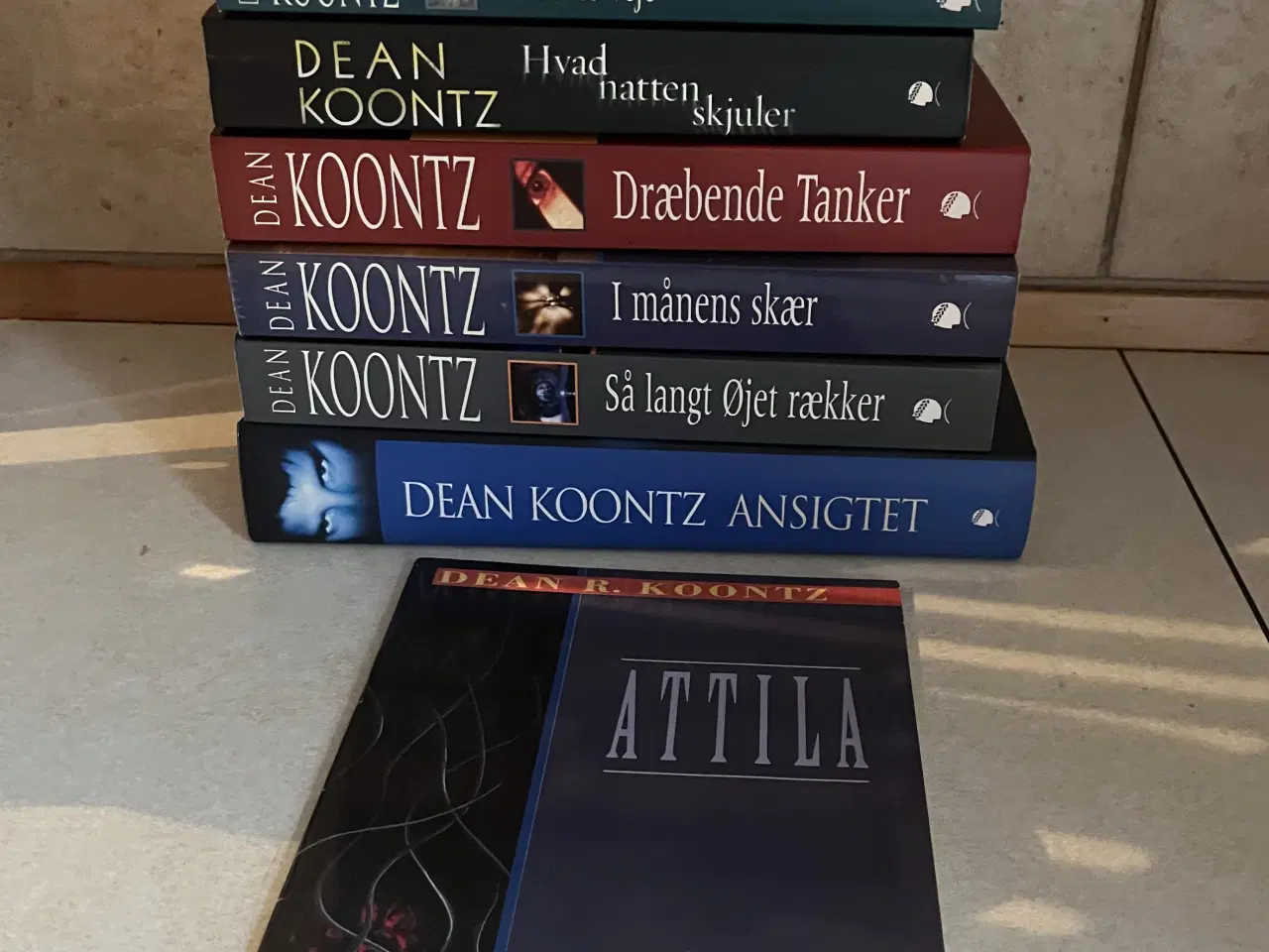 Billede 1 - Dean Koontz bogpakke - Attila + 10 bøger