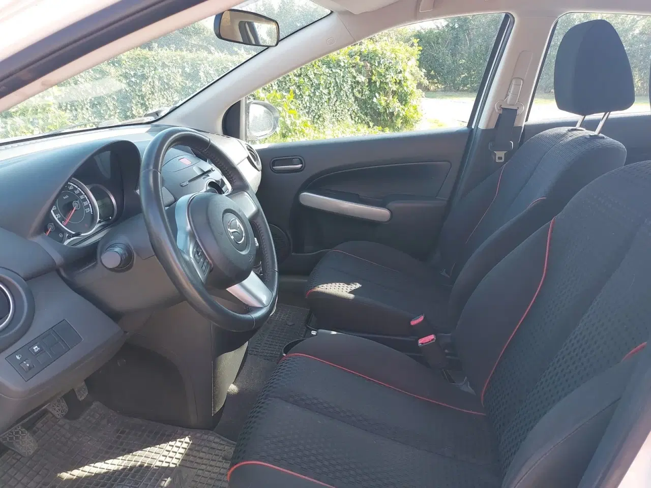 Billede 9 - Mazda 2 1,3 Advance