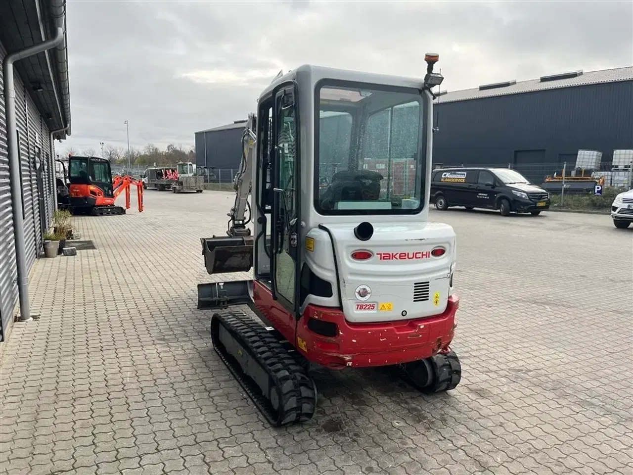 Billede 14 - Takeuchi TB 225 Tiltman med hydraulisk s40