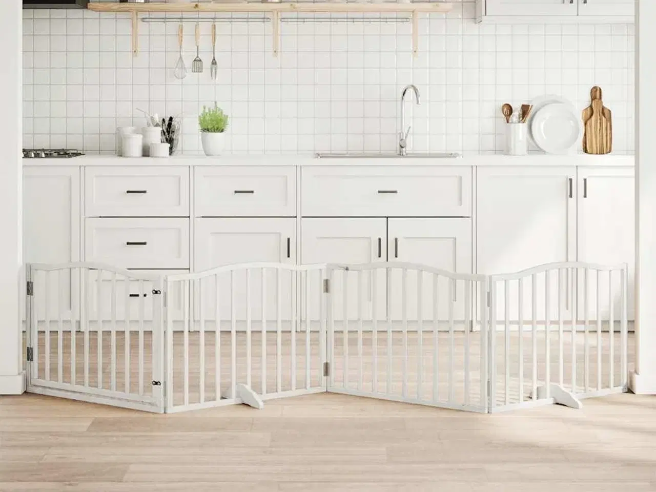 Billede 1 - Hundelåge med dør 4 paneler 320 cm foldbar poppeltræ hvid