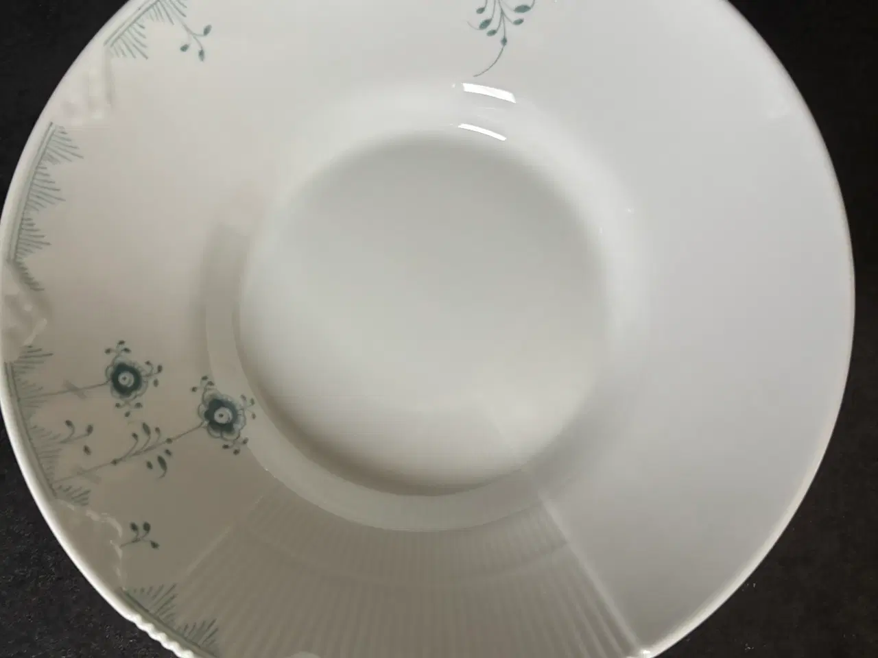 Billede 1 - Multifarvet Royal Copenhagen dyb tallerken