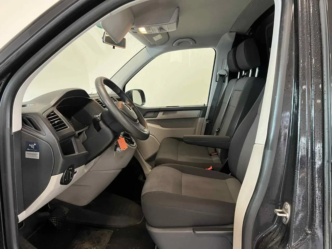 Billede 7 - VW Transporter 2,0 TDi 102 Kassevogn kort