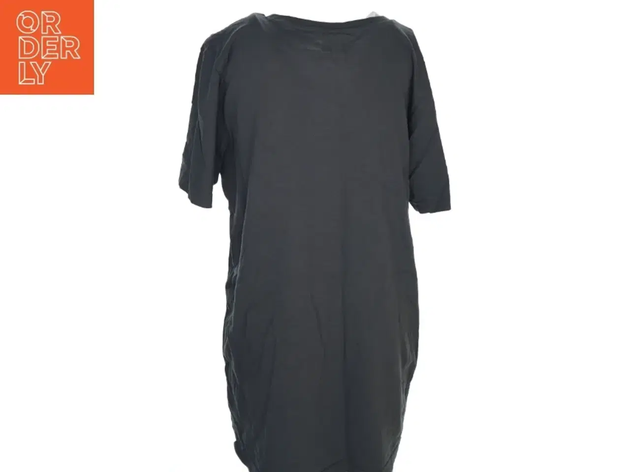 Billede 2 - T shirt fra Hummel (str. 176)