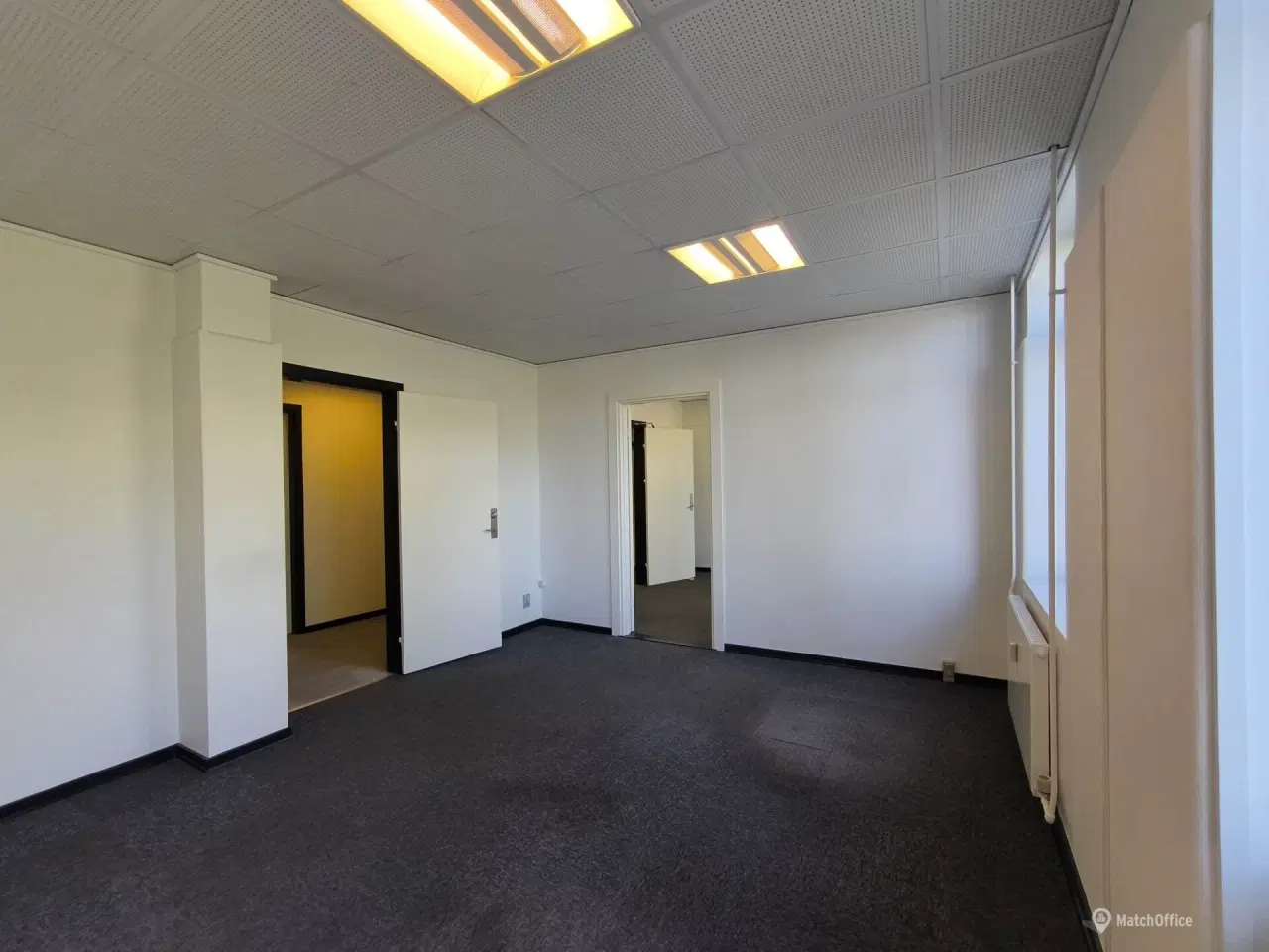 Billede 6 - 197m2 Kontorlejemål I Stueplan. egen indgang og parkeringsplads.