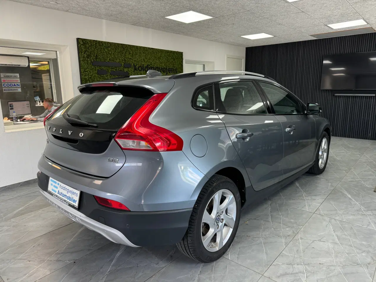 Billede 4 - Volvo V40 Cross Country 1,6 D2 Momentum 115HK 5d 6g