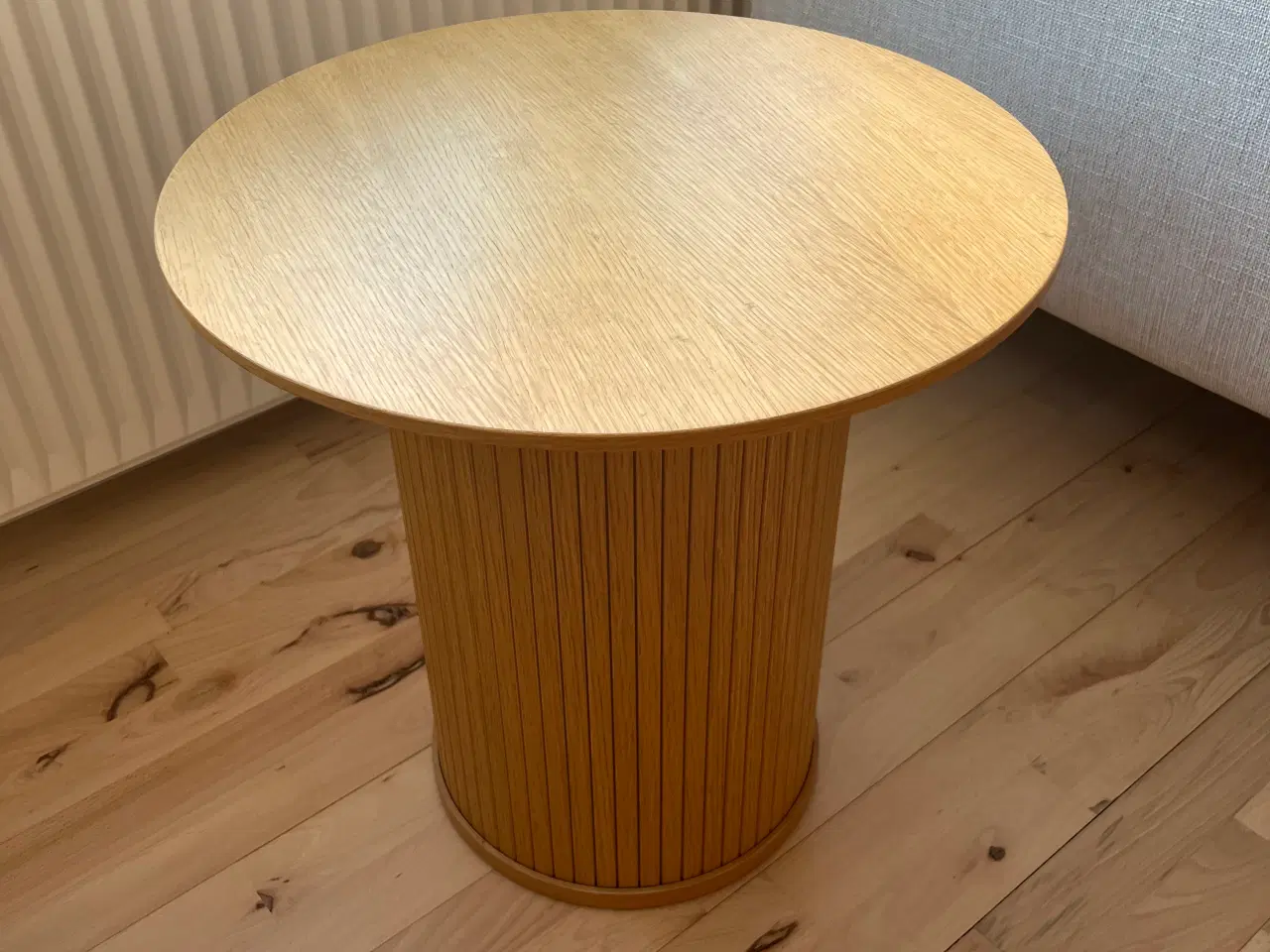 Billede 1 - Lille egetræsbord