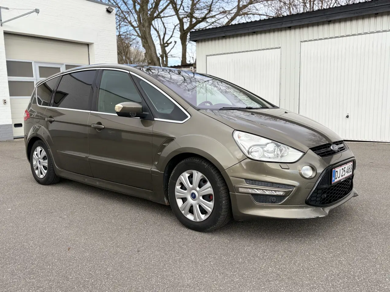 Billede 5 - Topudstyret Ford S-max 2,0 SCTI 140 HK Titanium S