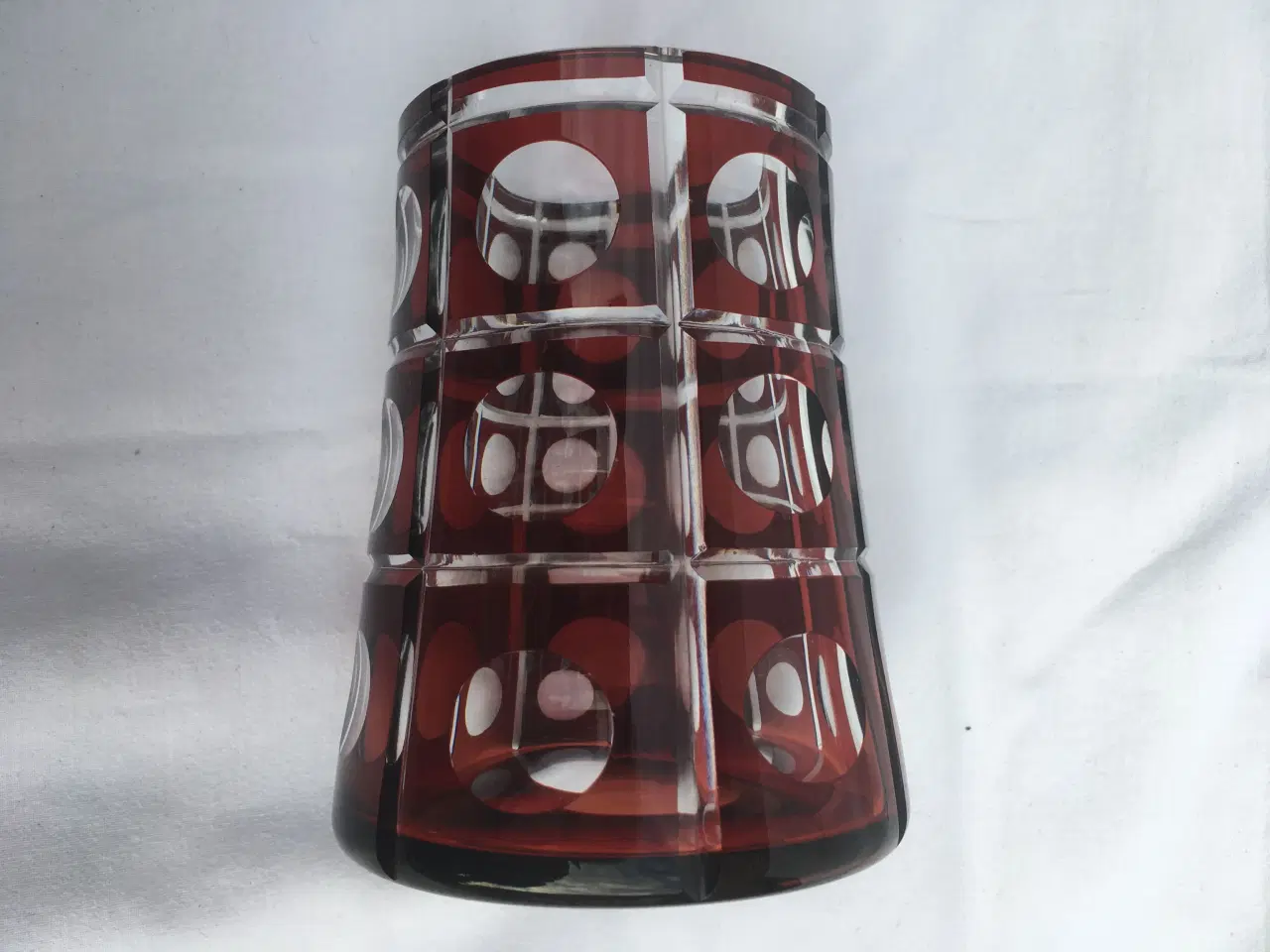 Billede 5 - Rød vase  -  Bøhmisk krystal ?  