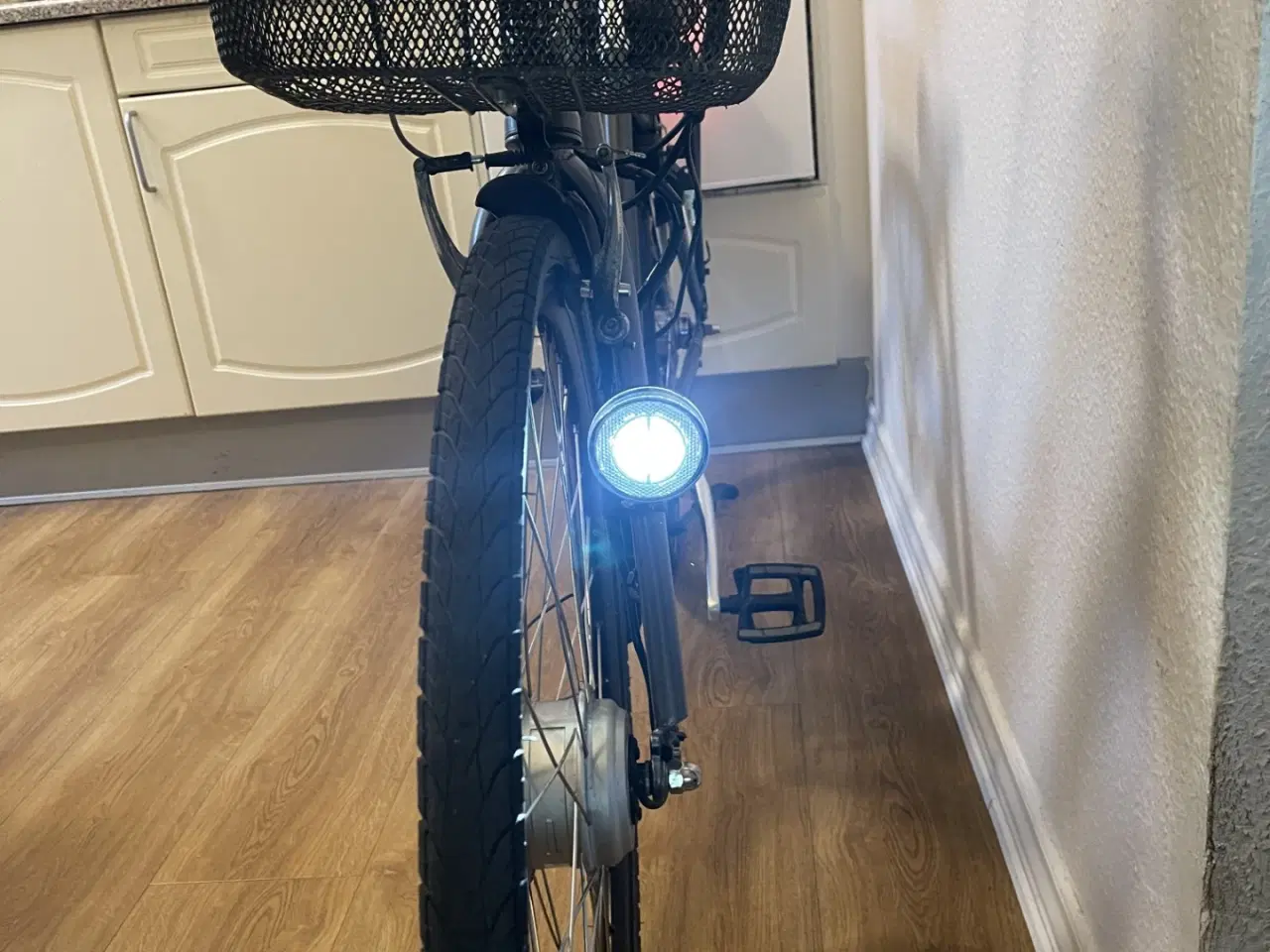 Billede 5 -  flot yosemite dame elcykel 28"  7 gear. 