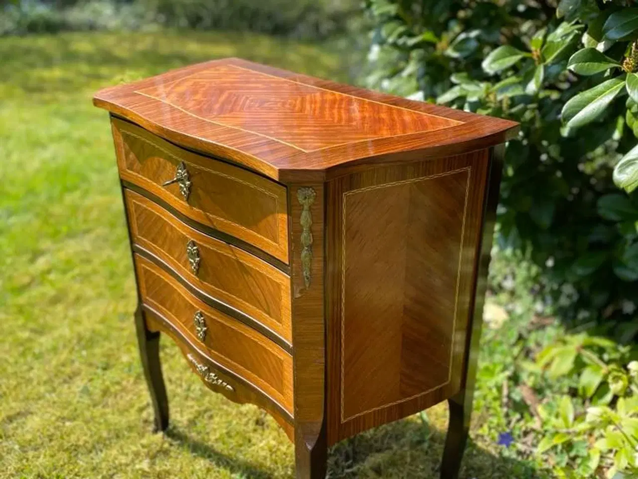 Billede 2 - Sød lille rokokokomode