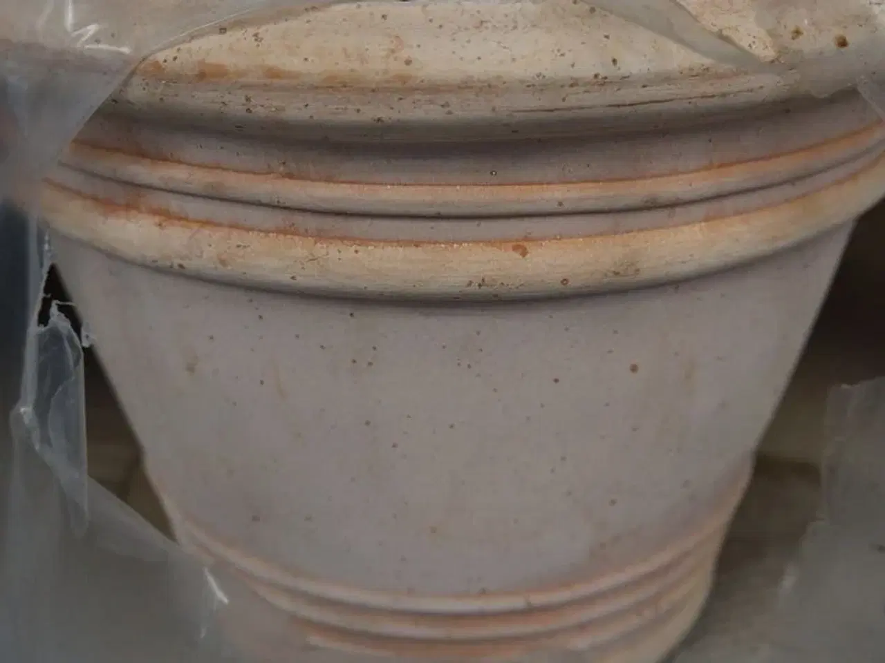 Billede 2 - Palle med diverse potter