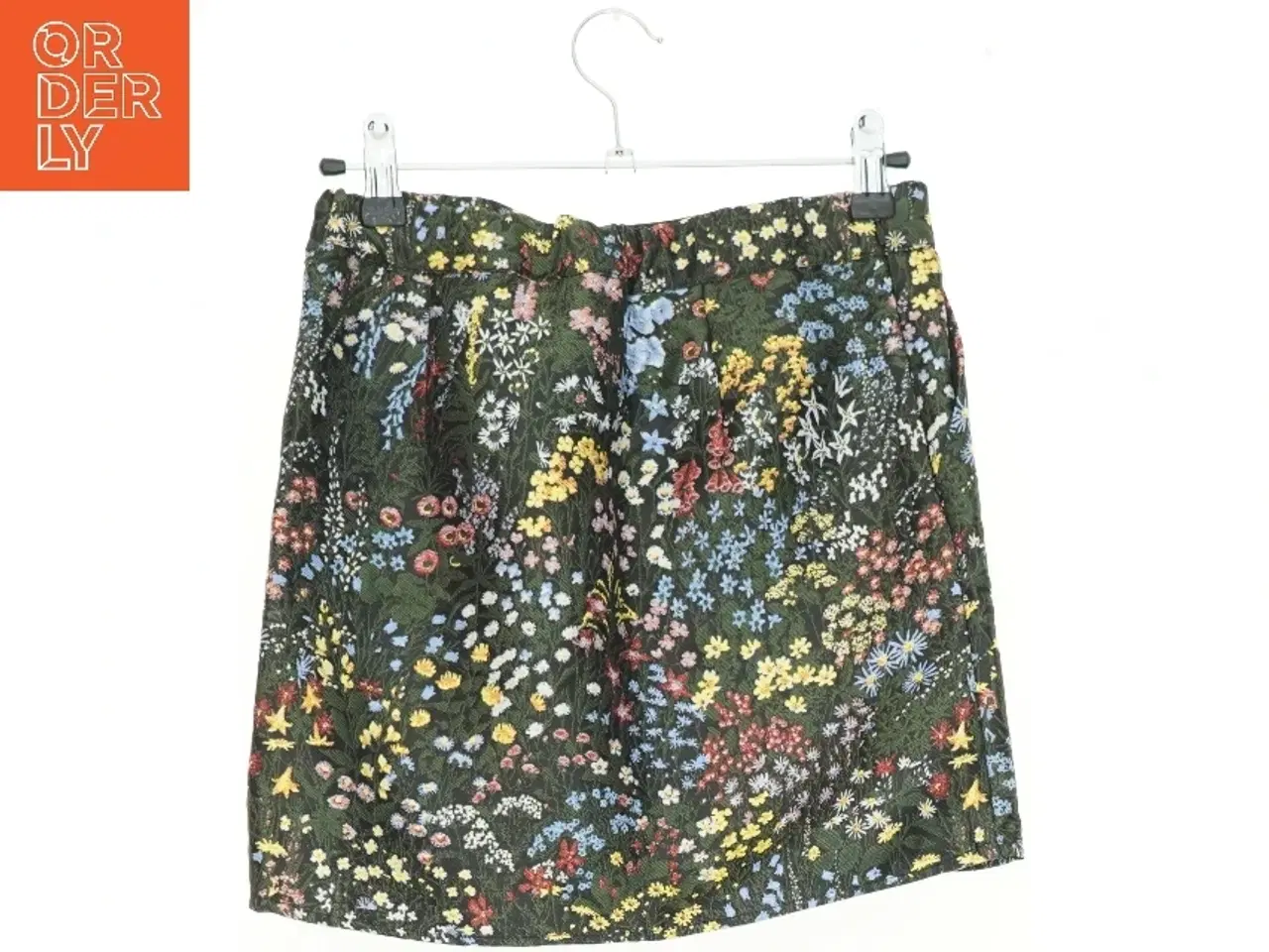 Billede 1 - Nederdel fra Name It (str. 146 cm)