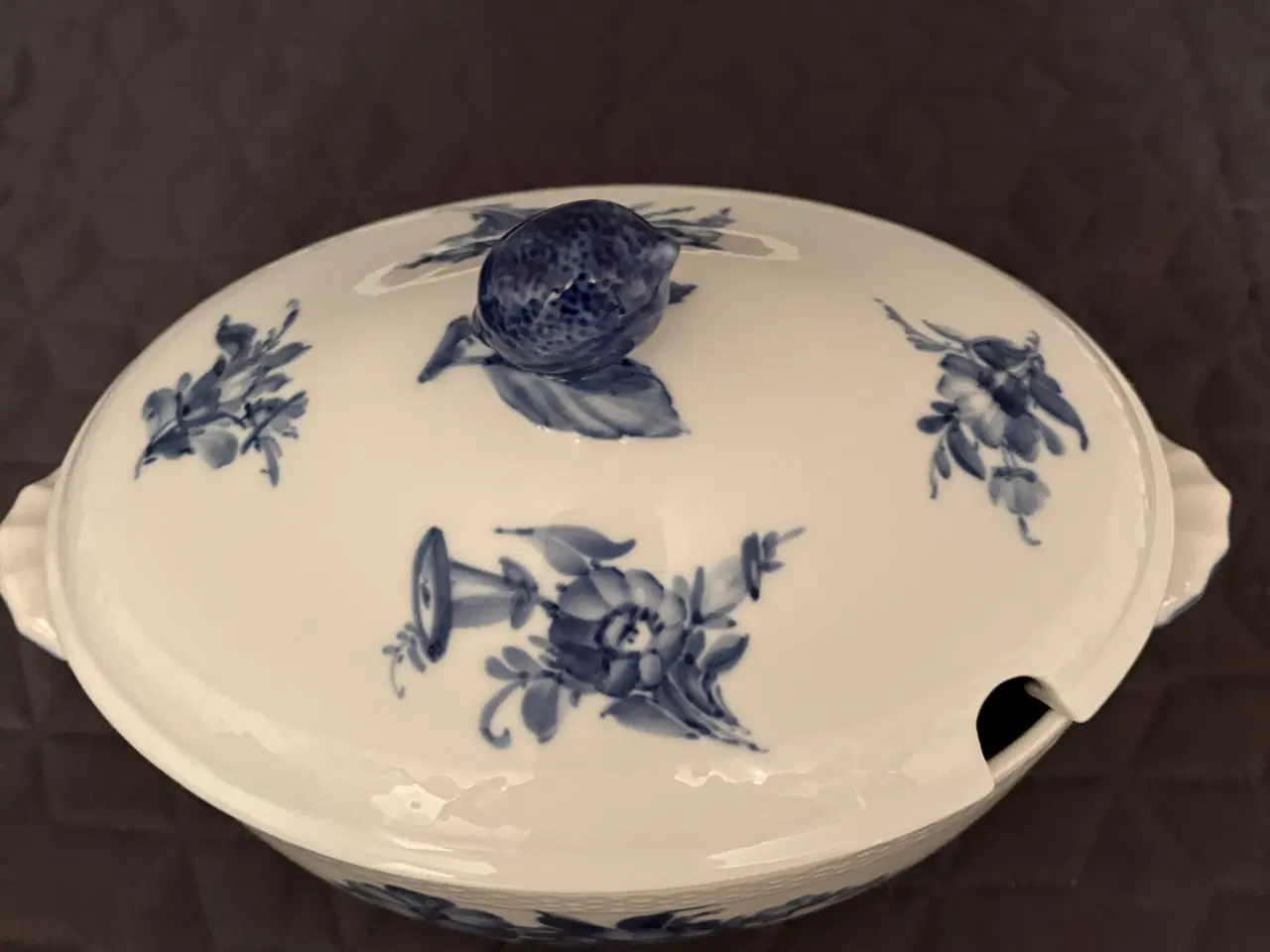 Billede 4 - Royal Copenhagen Blå Blomst flettet terrin med låg