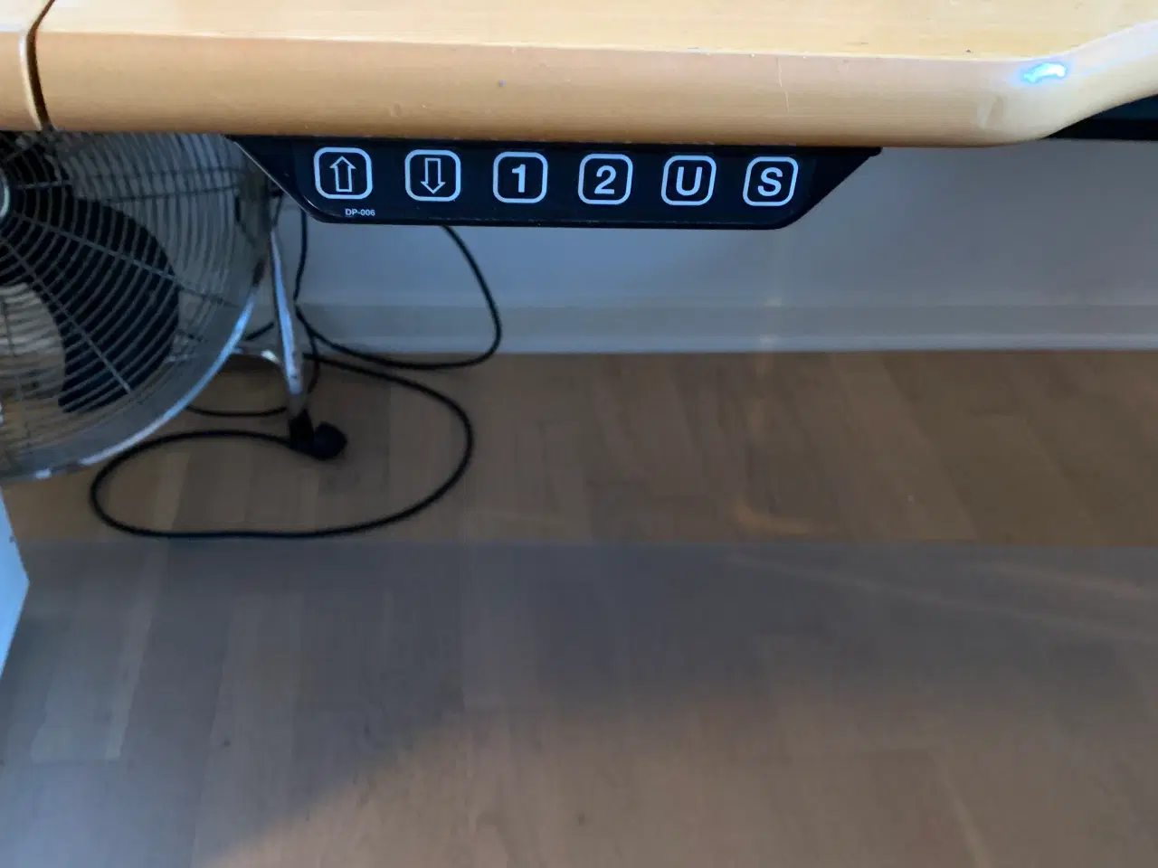 Billede 6 - Hæve/sænkebord med mange muligheder