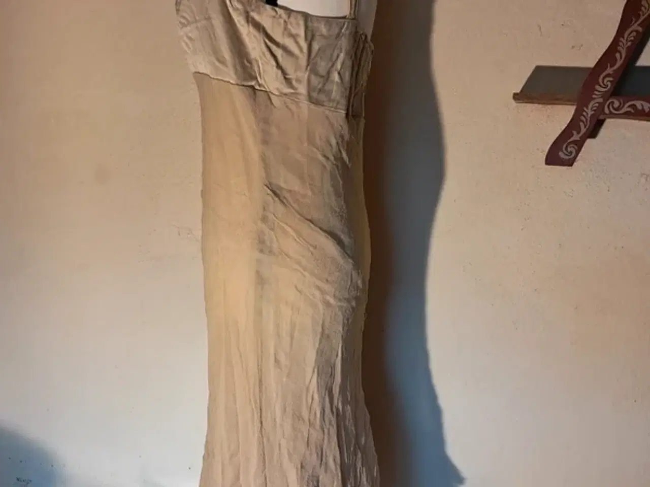 Billede 2 - D. Exterior kjole