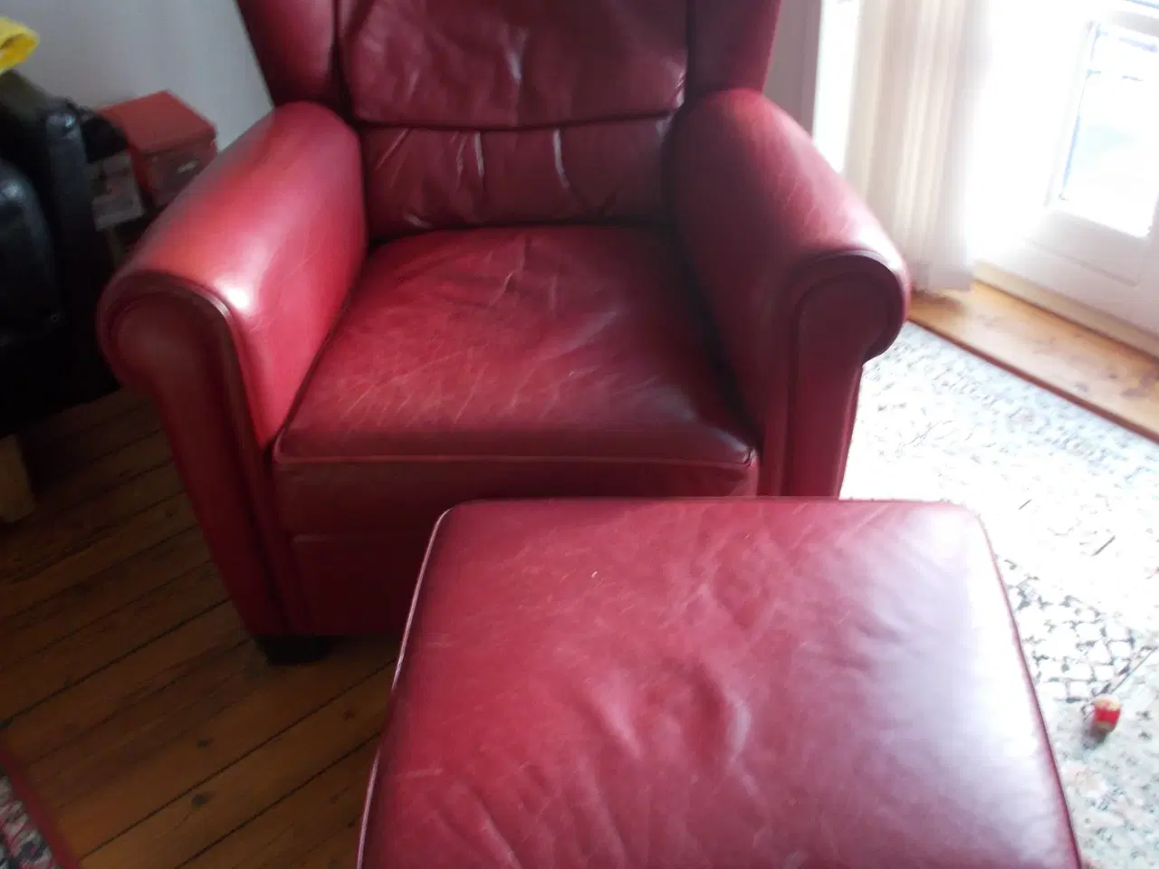 Billede 1 - Kraftige læderstole i rødt - 2 stk
