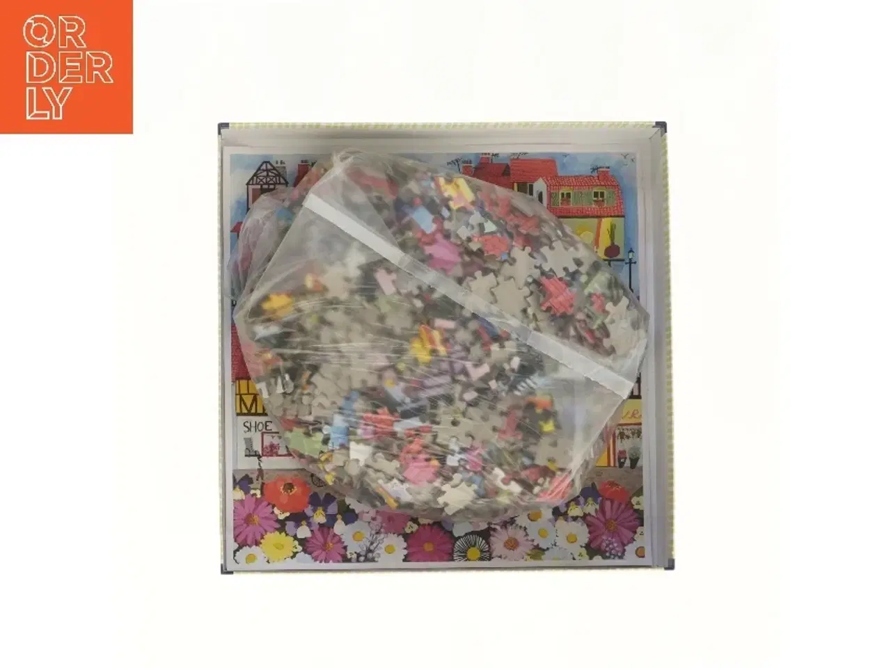 Billede 3 - Puslespil med motiv af landsby (str. 28x28 cm)