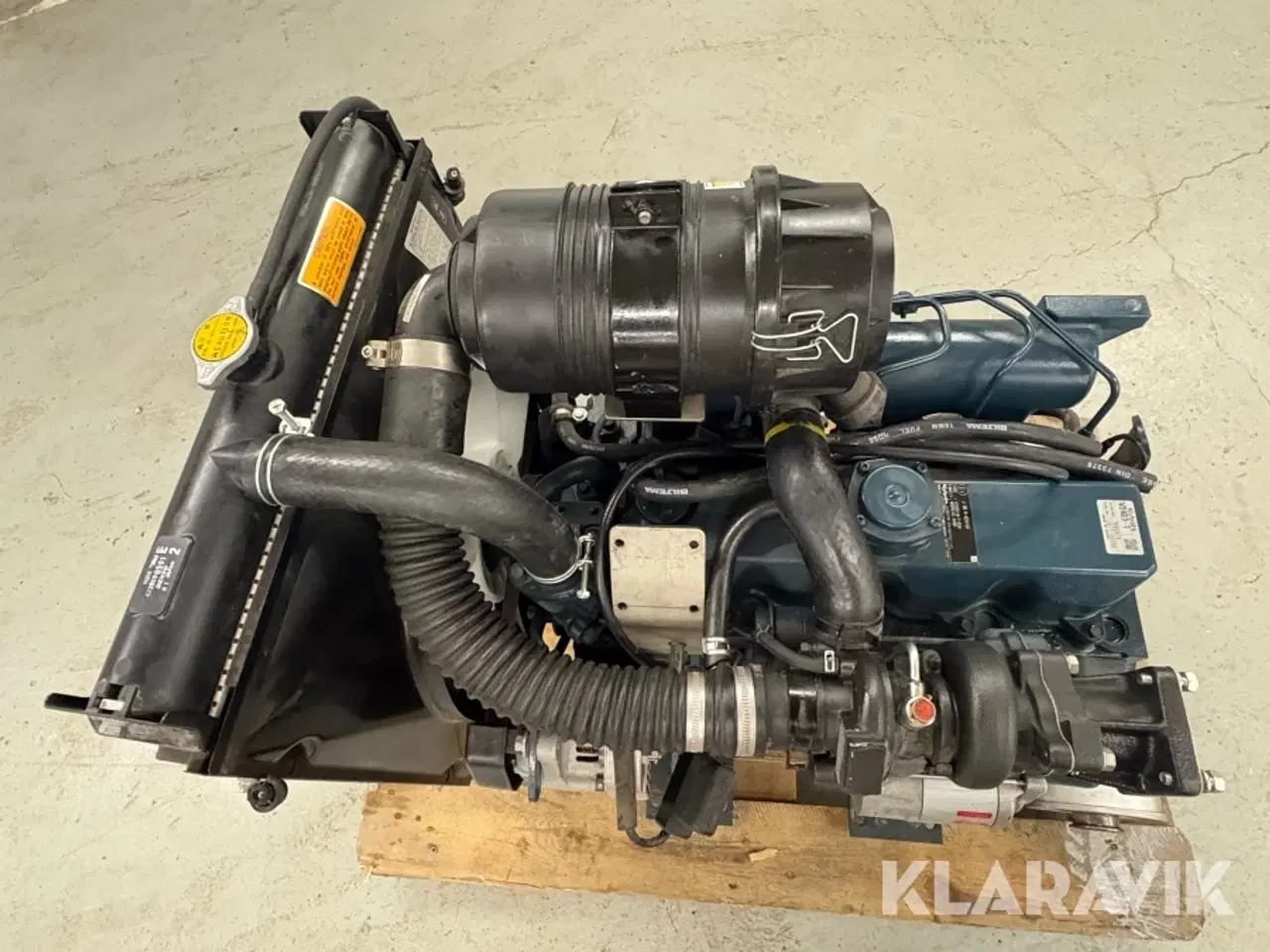 Billede 10 - Motor med køler Kubota V2403-3