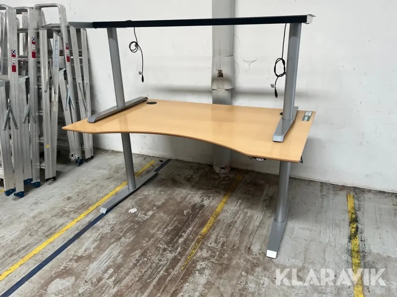 Billede 6 - LOT: skriveborde og bordplader