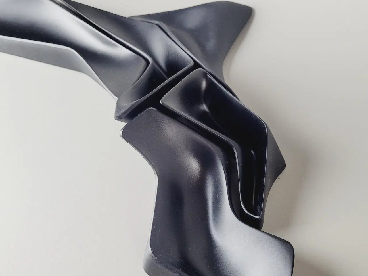 Billede 5 - ⭐️· Alessi Niche Centrepiece af Zaha Hadid (sort)