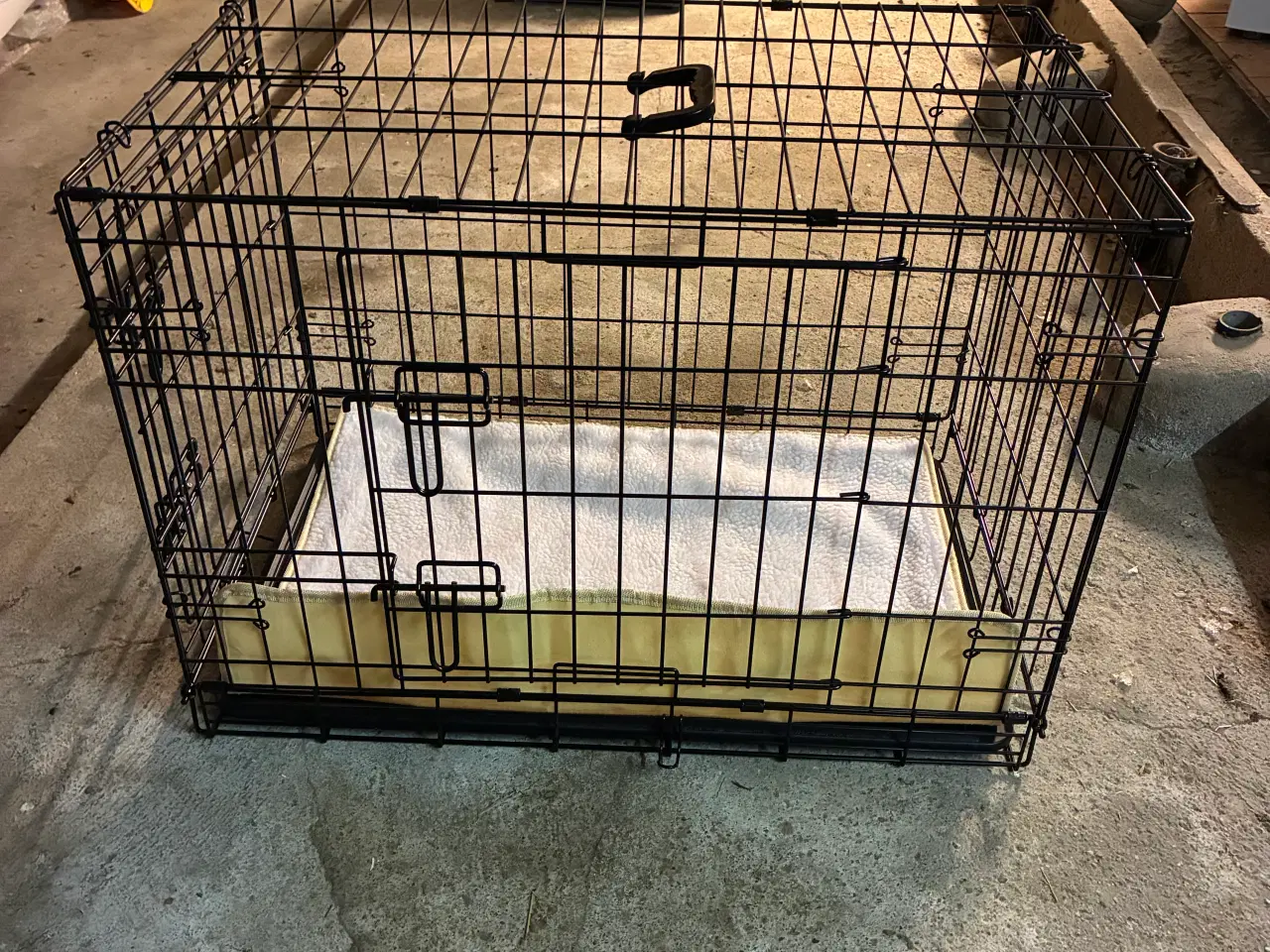 Billede 1 - Hundebur til hvalp eller lille hund. 