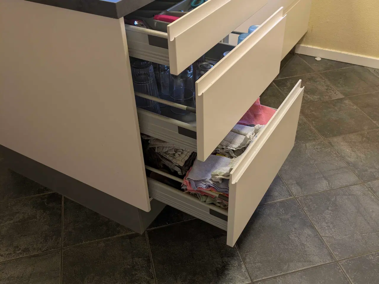 Billede 4 - Brugt køkken - skal afhentes snarest 