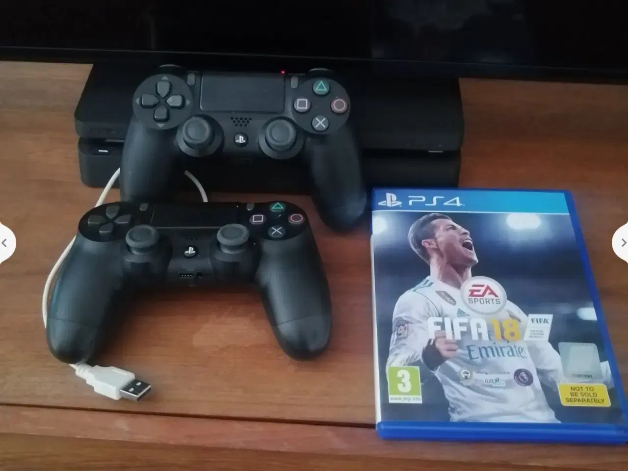 Billede 4 - En næsten ny Playstation 4