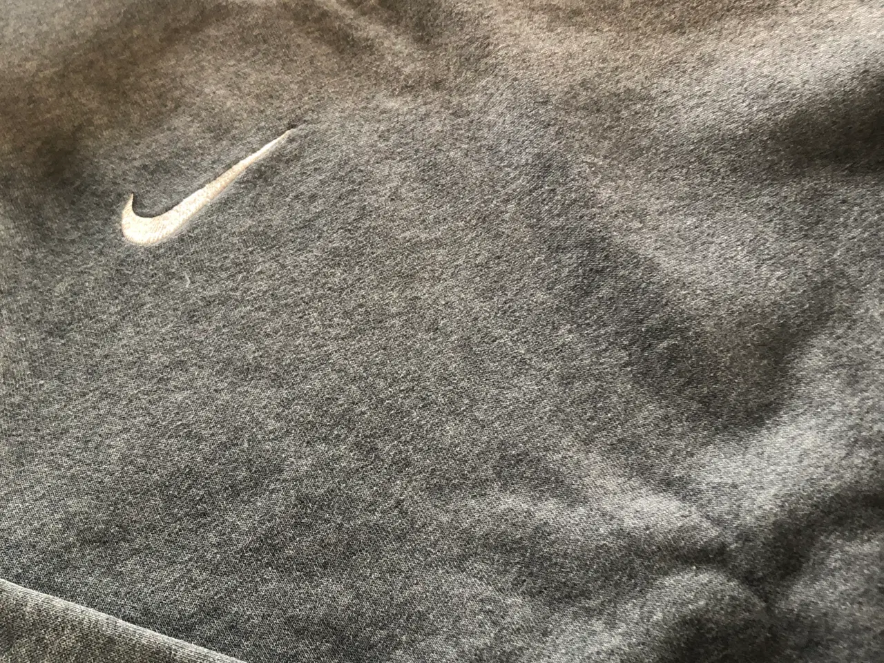 Billede 2 - Nike bluse