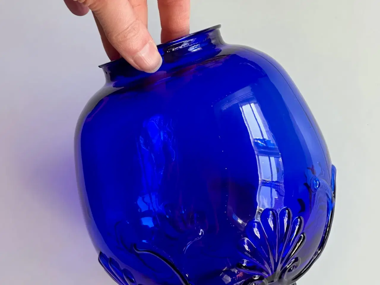 Billede 3 - Kuglevase, presset glas