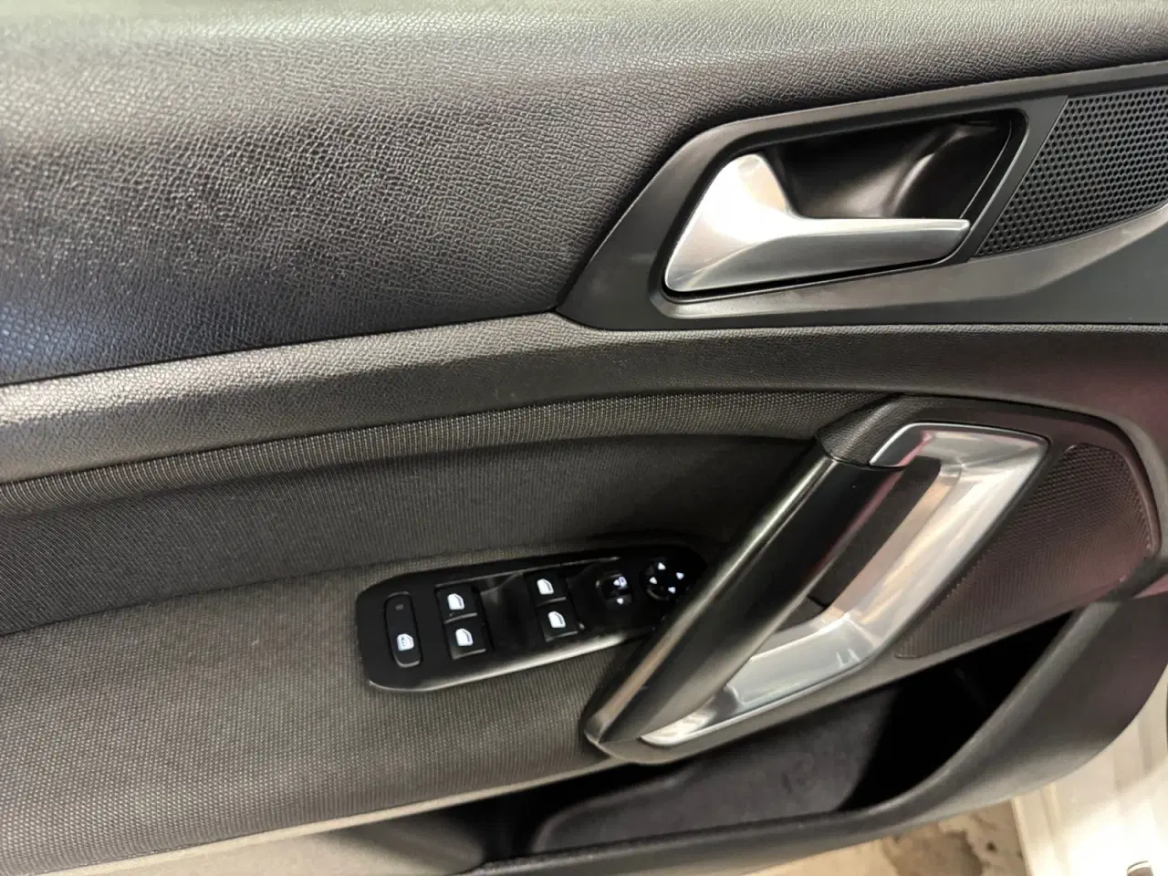 Billede 15 - Peugeot 308 1,6 BlueHDi 120 Selection Sky SW