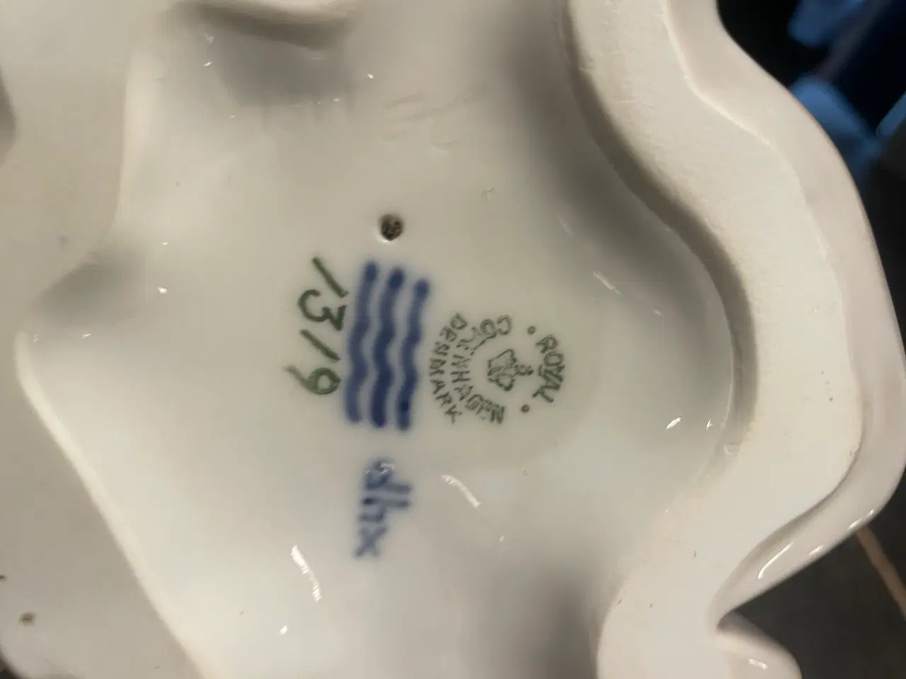 Billede 3 - Royal Copenhagen Sladre kællinger 1319 som ny. BYD