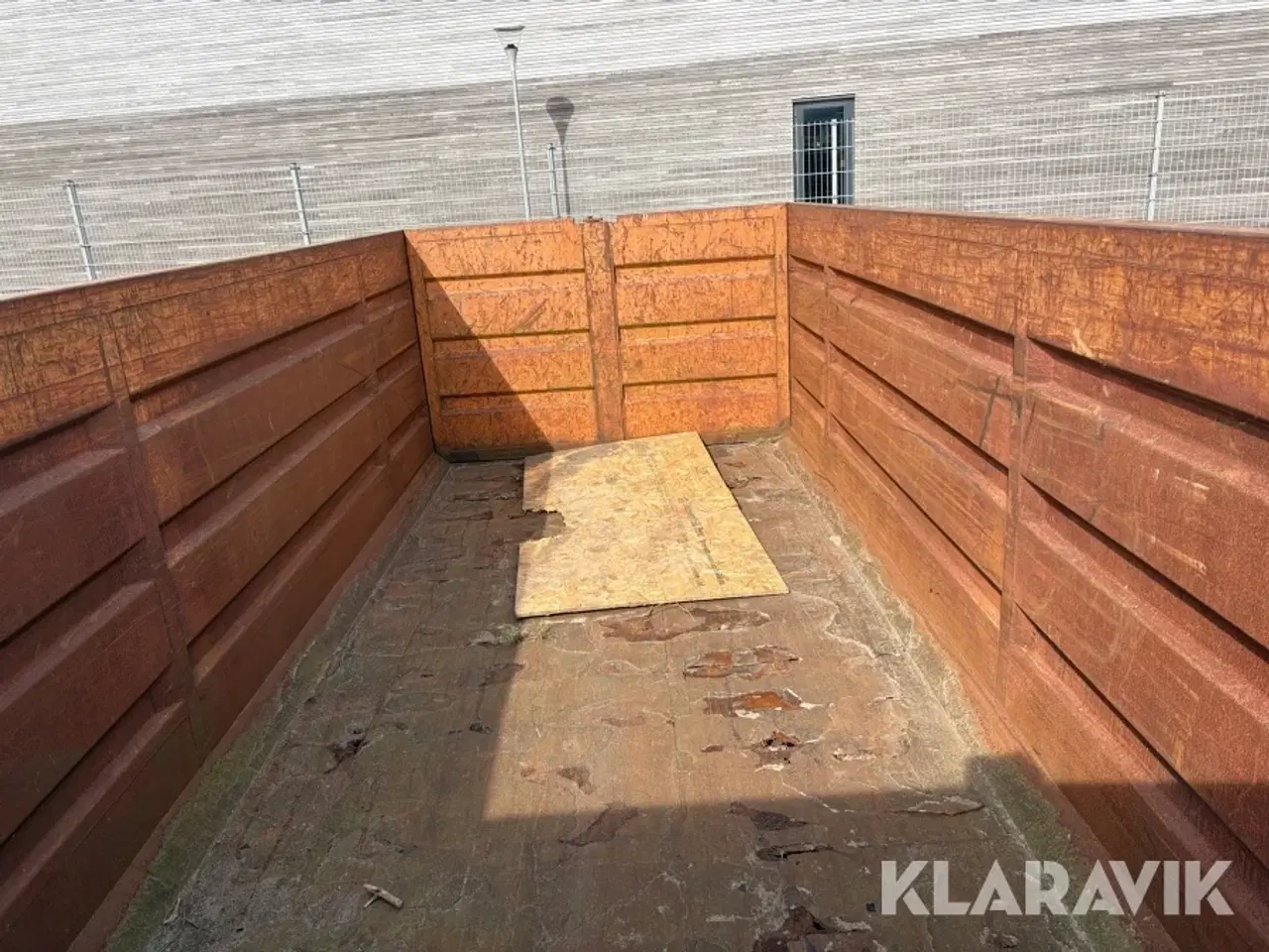 Billede 10 - Container 6 meter med forhøjet sider