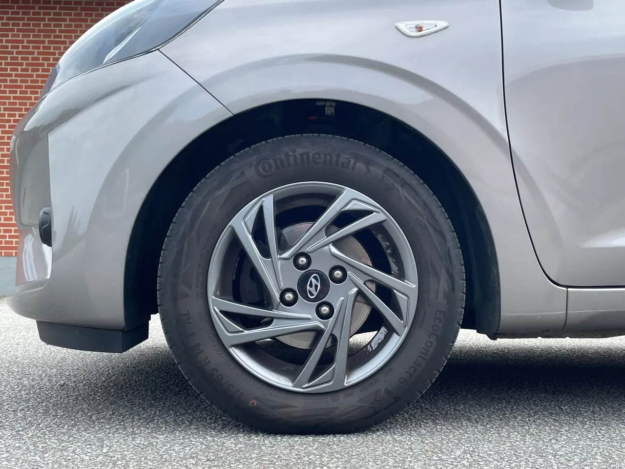Billede 20 - Hyundai i10 1.0 Essential – Veludstyret, økonomisk