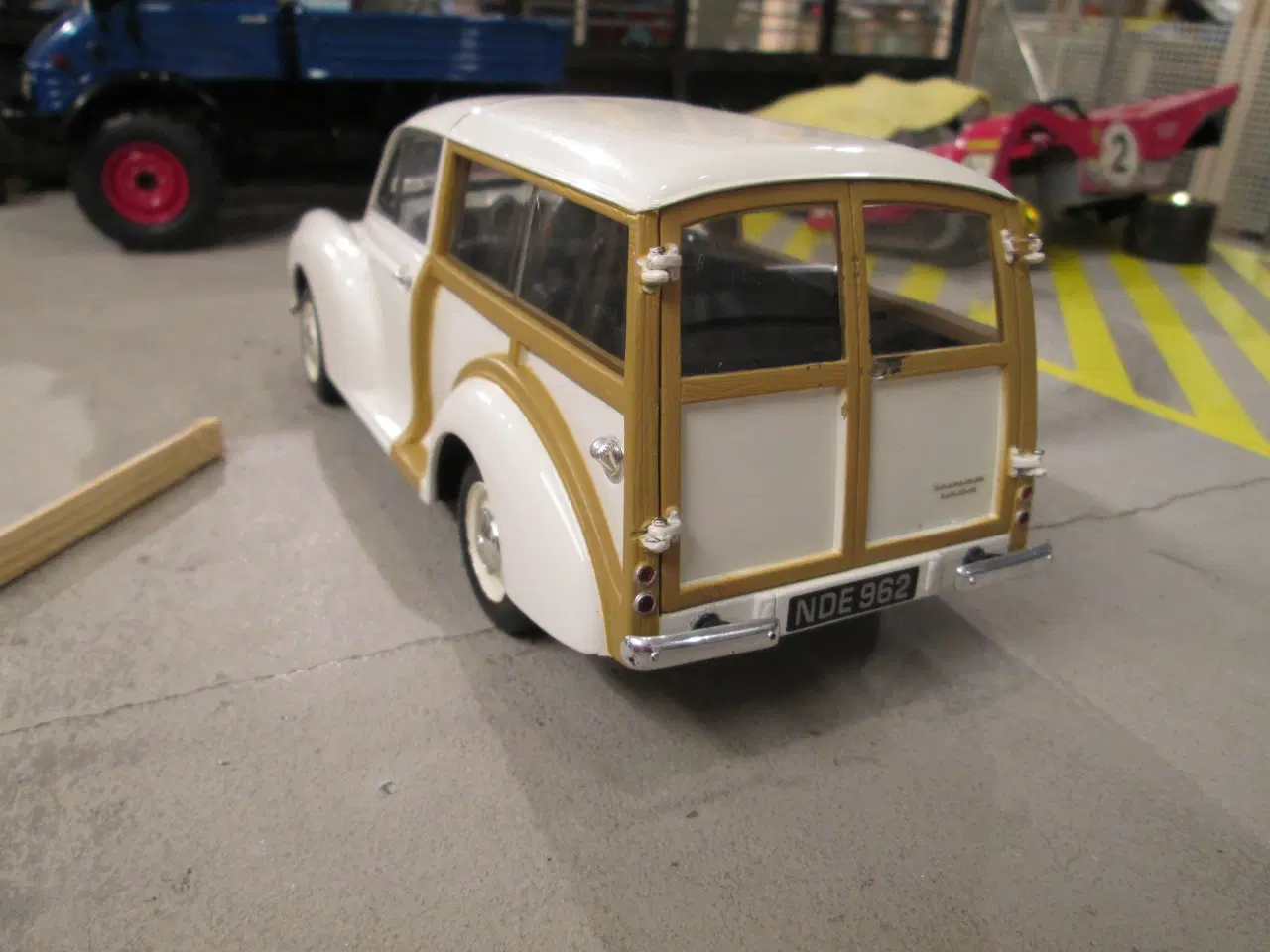 Billede 2 - Morris Minor 1966   Minichamps 1:18