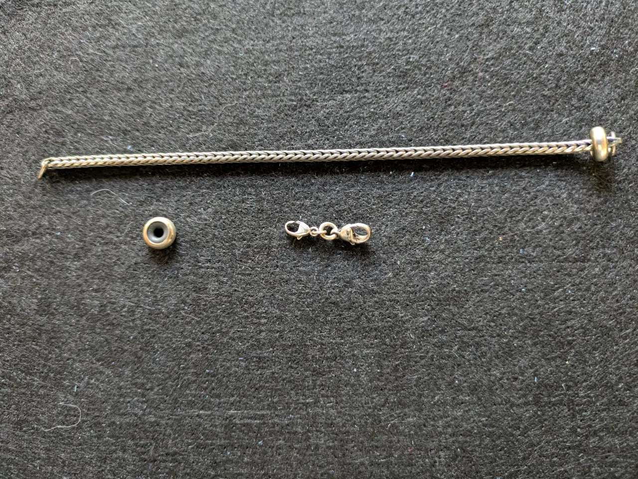 Billede 1 - Trollbeads sølvarmbånd med lås