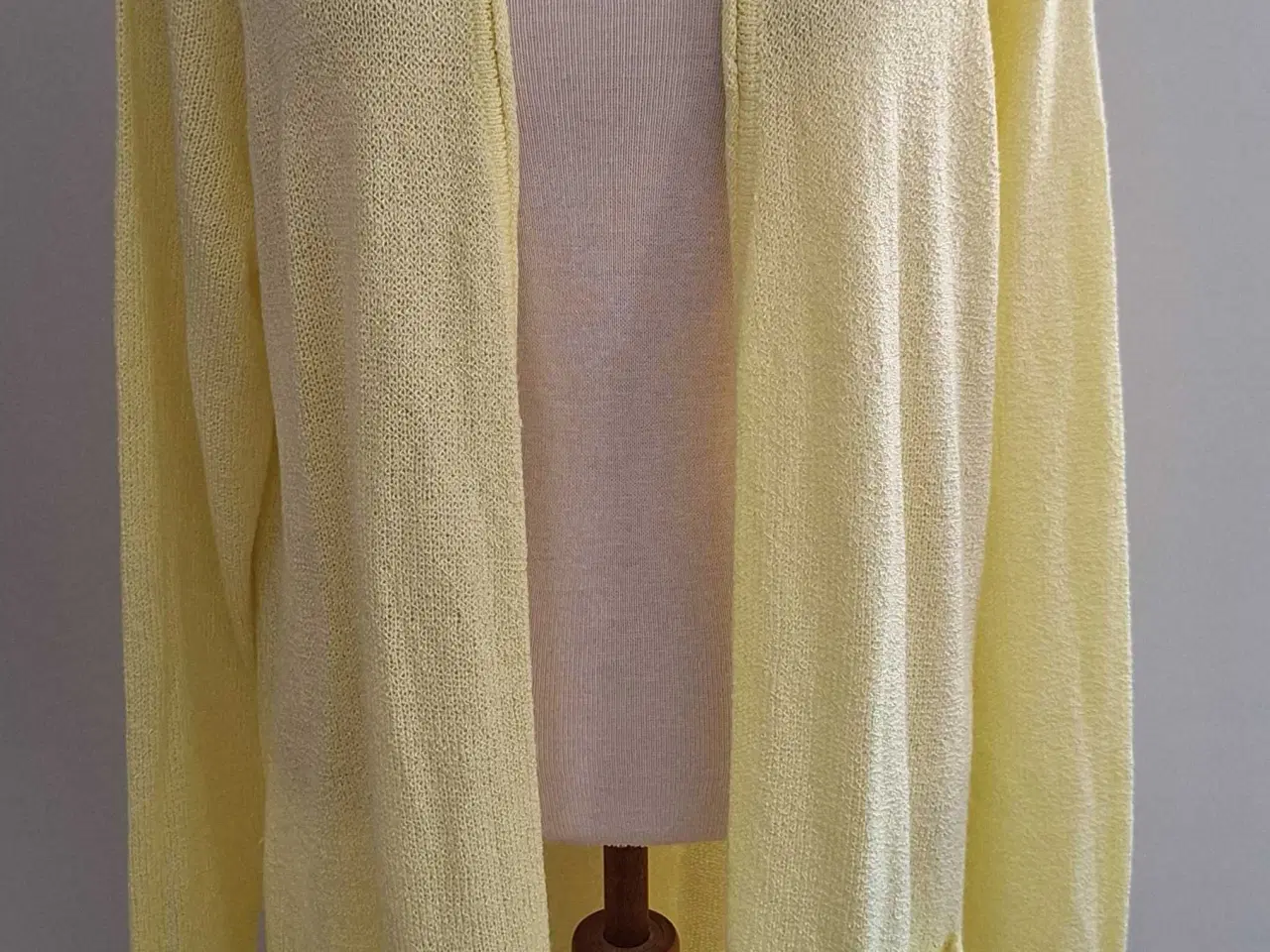 Billede 1 - Flot gul cardigan 