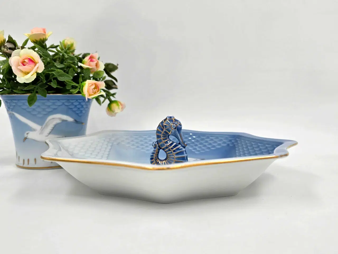 Billede 4 - Mågestel Søhestefad 1 sortering Porcelæn