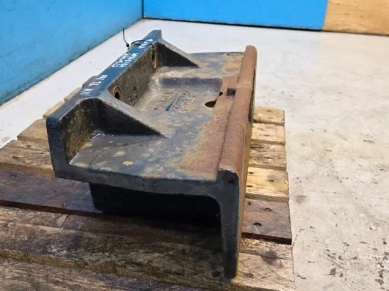 Billede 10 - New Holland TL100 Beslag 87302955