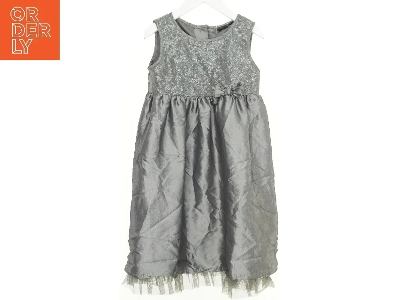 Billede 1 - Kjole (str. 128 cm)