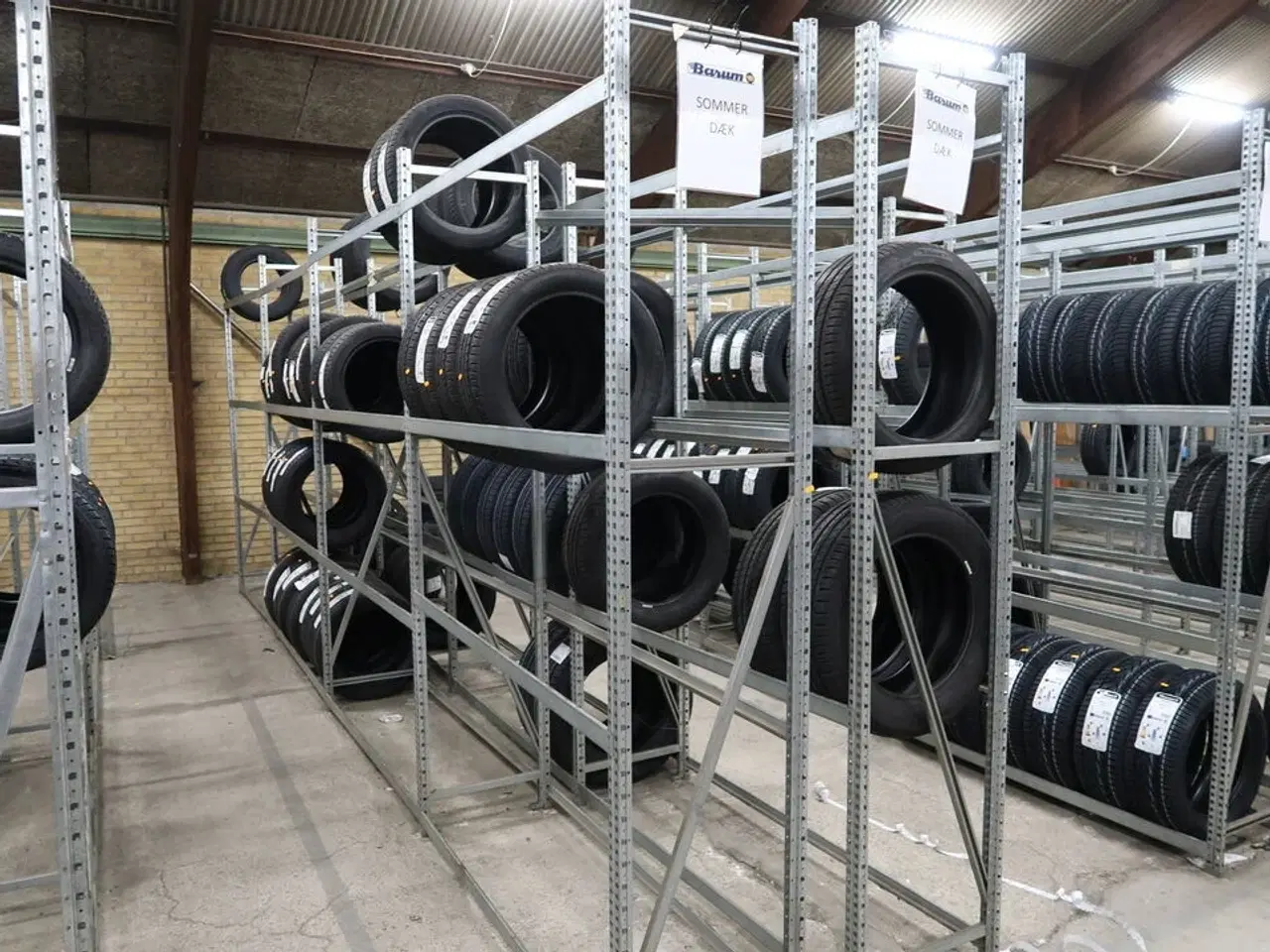 Billede 1 - 8 fag dækreoler uden indhold