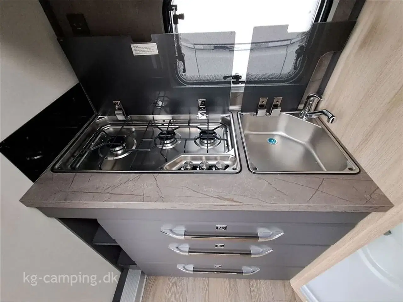 Billede 10 - 2026 - Hobby De Luxe 460 SL Ny 2026 Kampagne model DK LINE fra HOBBY - kan nedvejes til 1350 kg.